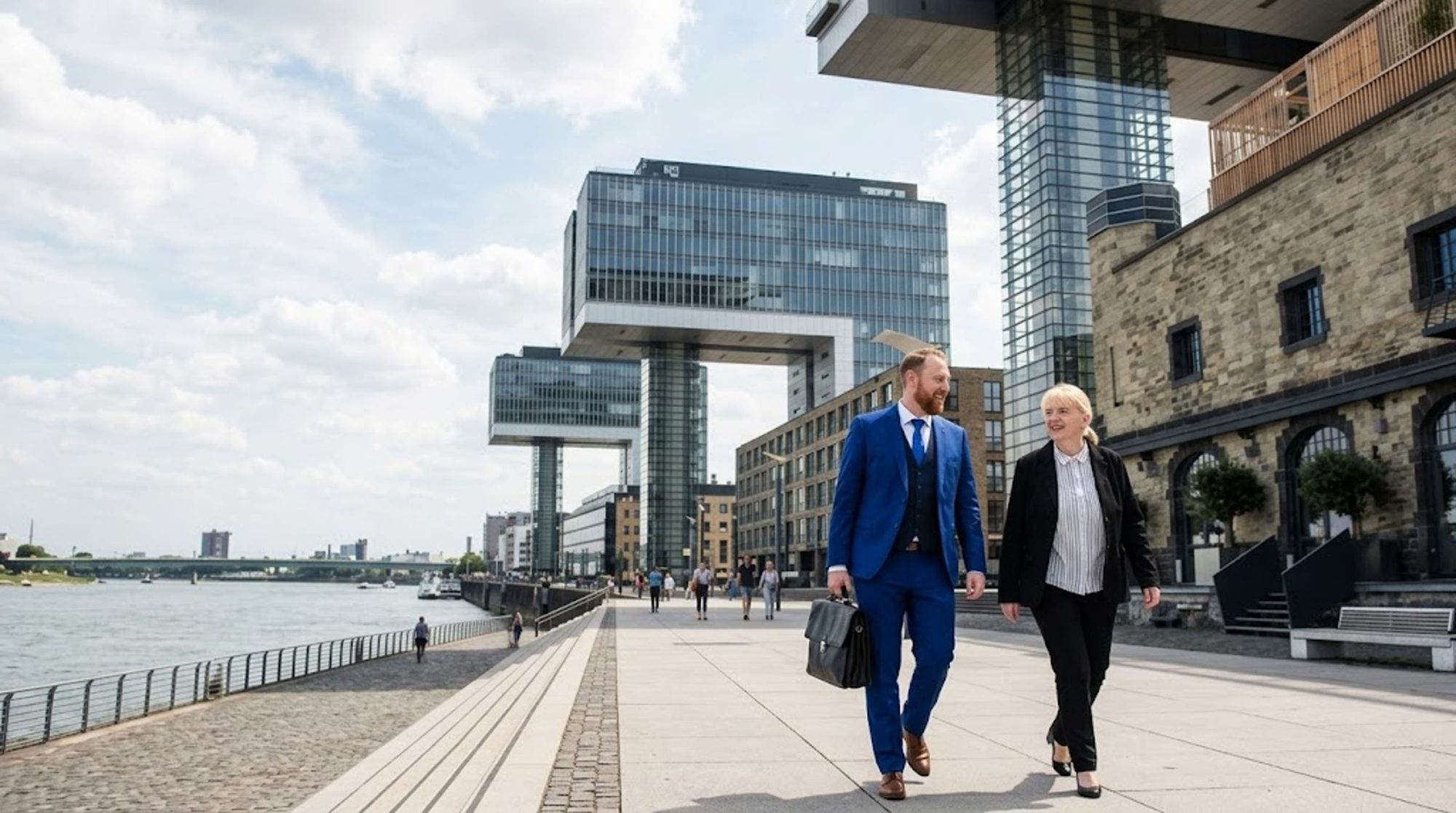 Steuerberater von SW Digital Tax an den Kölner Kranhäusern